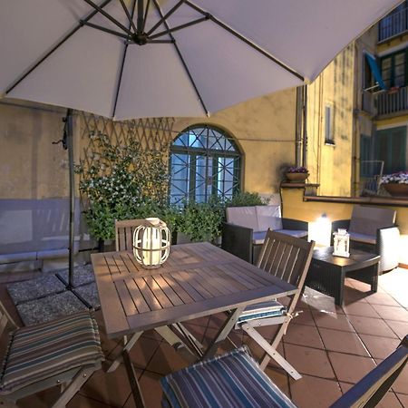 Ferienwohnung Le Terrazze Sul Cortile Salerno Exterior foto