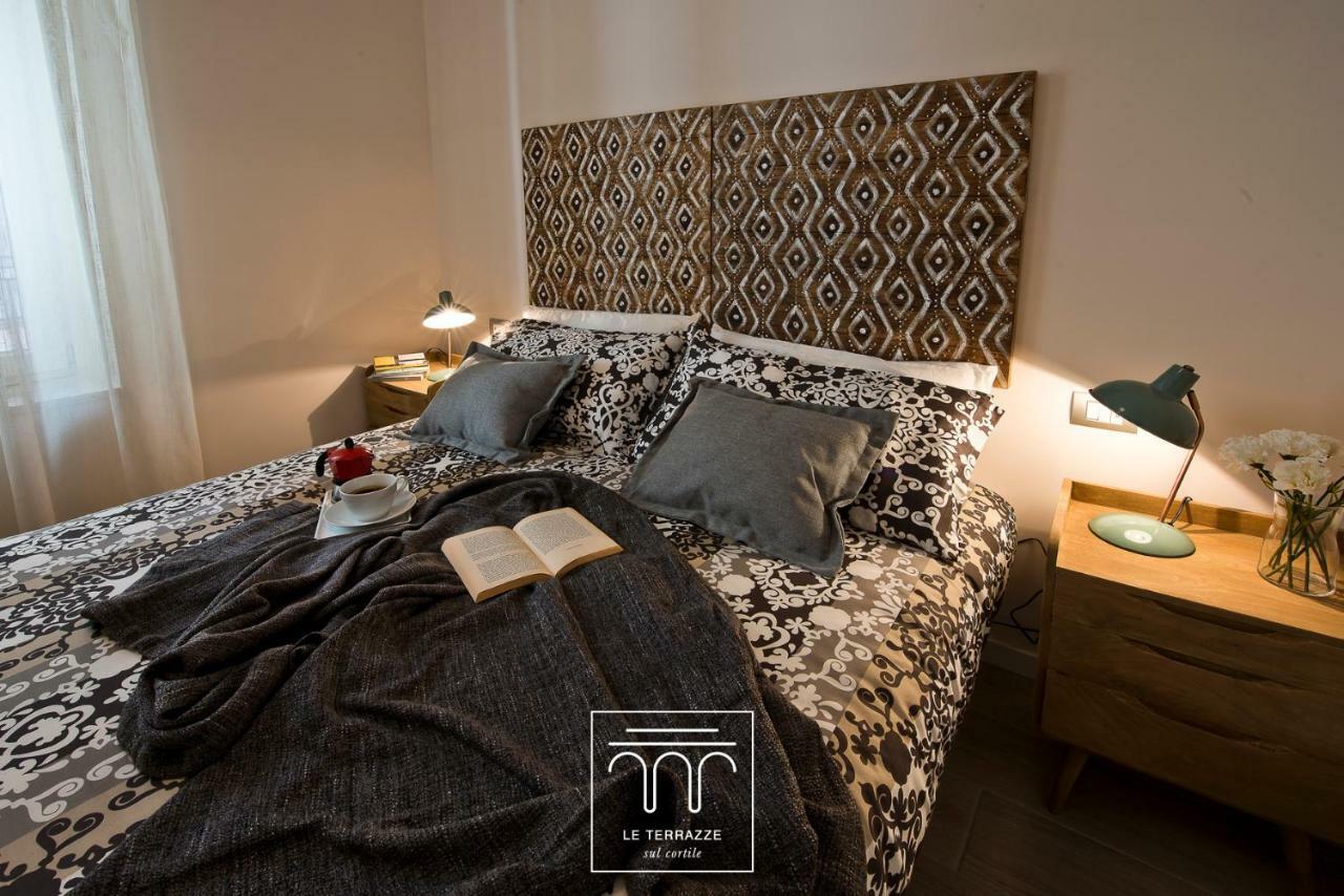 Ferienwohnung Le Terrazze Sul Cortile Salerno Exterior foto
