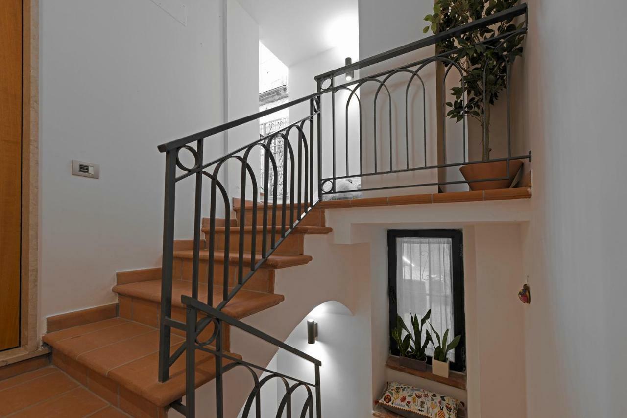 Ferienwohnung Le Terrazze Sul Cortile Salerno Exterior foto