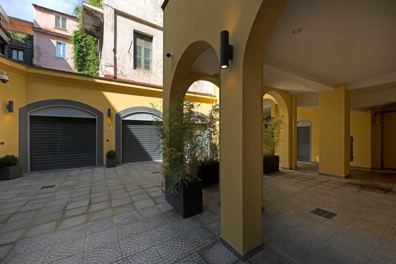 Ferienwohnung Le Terrazze Sul Cortile Salerno Exterior foto